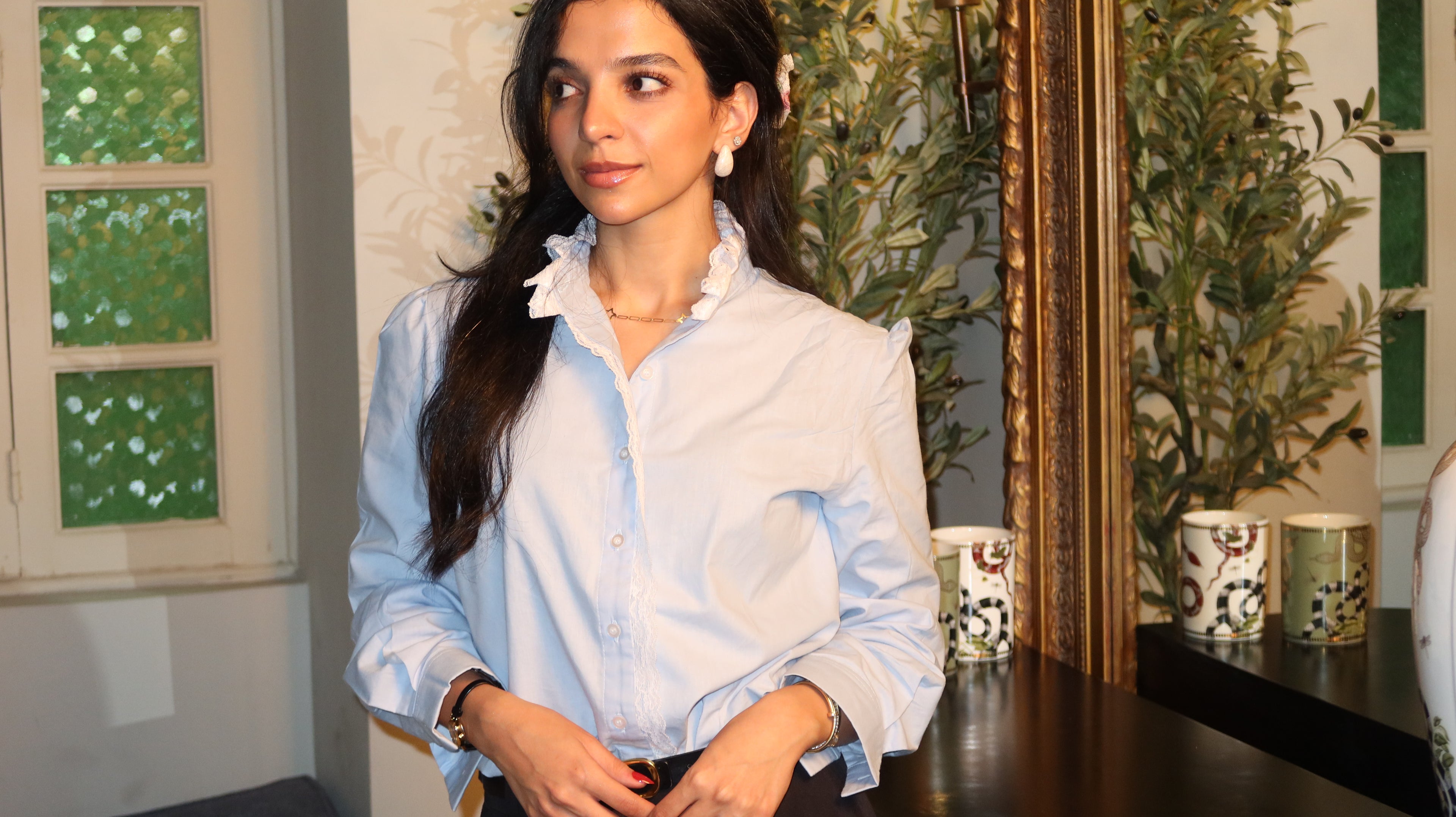 THE BLUE LACE SHIRT
