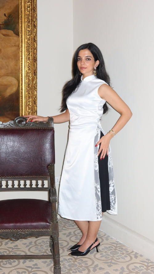 THE WHITE LACE DRESS