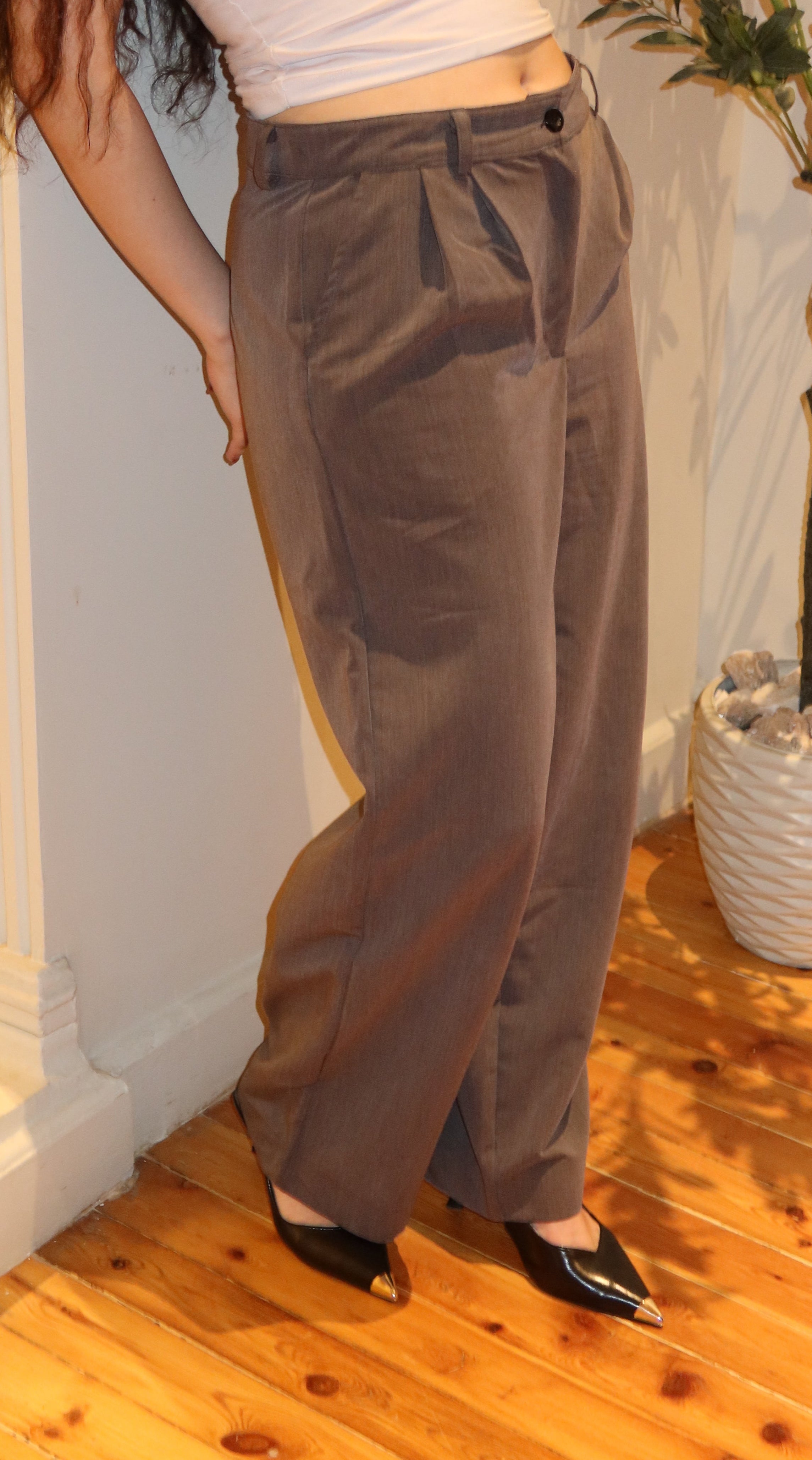 THE GREY TROUSERS