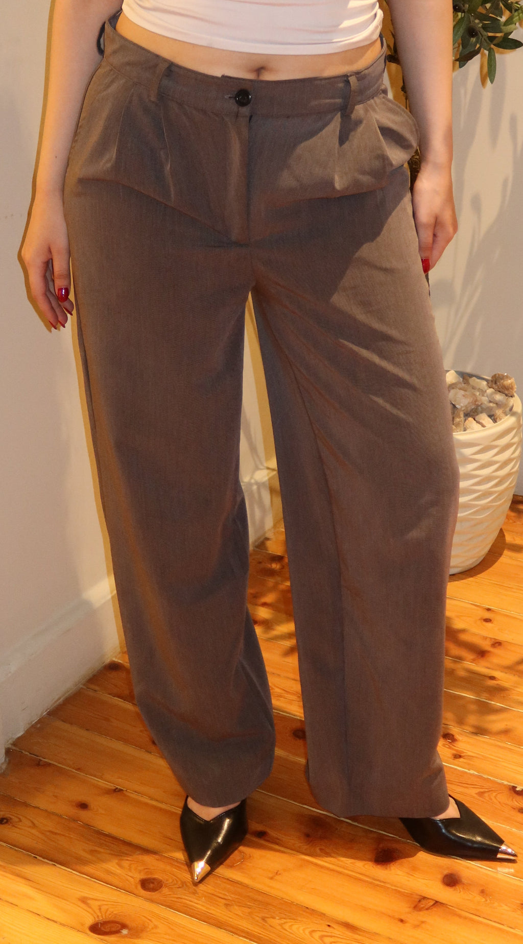 THE GREY TROUSERS